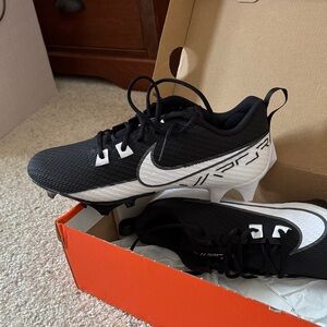 Nike Black and White Athletic Shoes Football Cleats